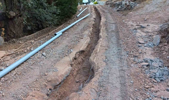 Fethiye'de eskiyen içme suyu hatları yenileniyor