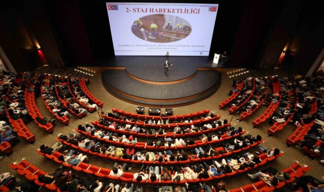 GAÜN'de yeni dönem için öğrencilere kapsamlı tanıtım ve bilgilendirme