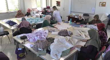 Gaziantep'te mefruşat kursuna giden kadınlar ev ekonomisine katkı sunuyor