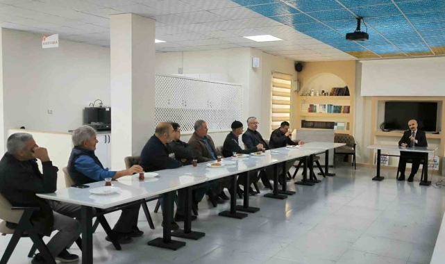 Gediz'de umre semineri
