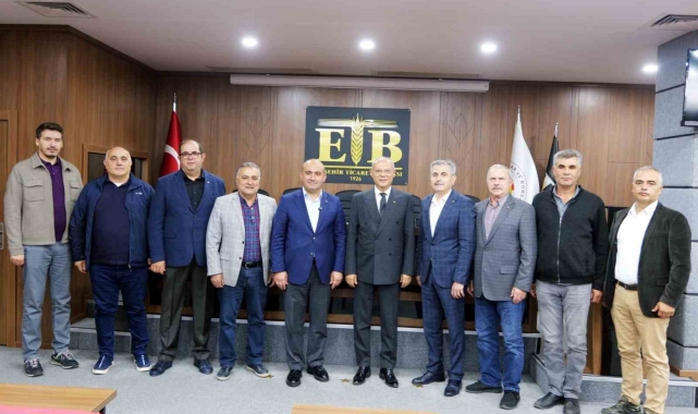 Gürhan Albayrak: "Mısırdaki bereket çiftçilerimizin yüzünü güldürüyor"