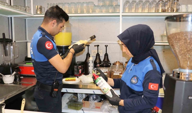 Haliliye'de zabıta ekipleri kafeleri denetledi