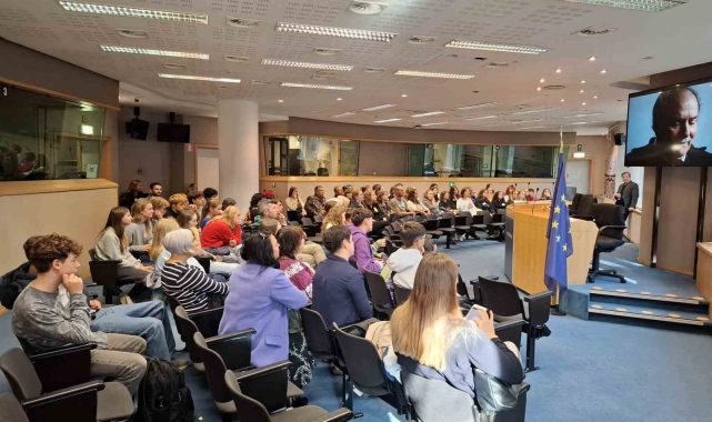 Hınıs Mehmet Akif Ersoy Ortaokulu Erasmus projesine ortak oldu
