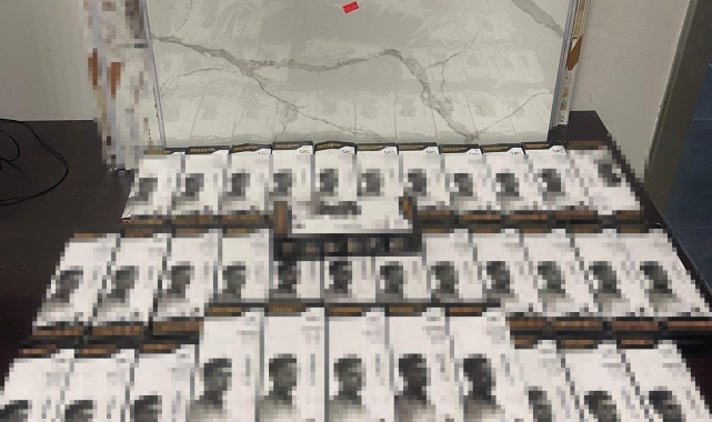 Hırsız, çaldığı malzemeleri polise teslim etti