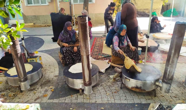 Hisarcık Şehitler Mahallesi'nde gözleme hayrı