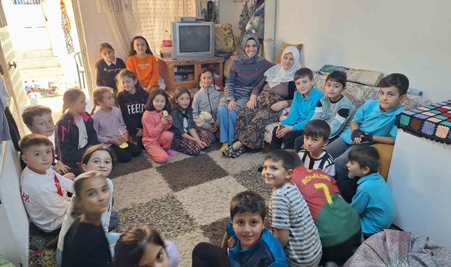 Hisarcık'ta minik öğrenciler yaşlıları unutmadı