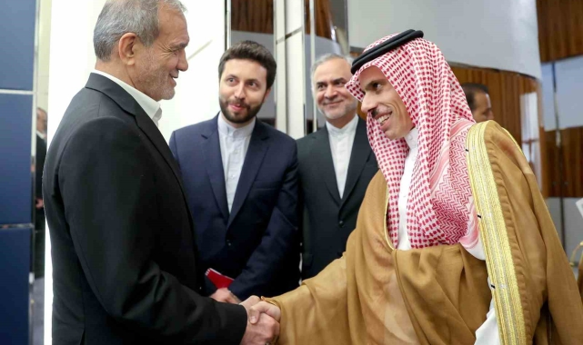 İran Cumhurbaşkanı Pezeşkiyan: "Saldırılara karşı birleşmezsek, sıra başka İslam ülkelerine gelecektir"