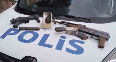 İzmir'de ormana el bombası ve uzun namlulu silahları gömerken yakalandılar