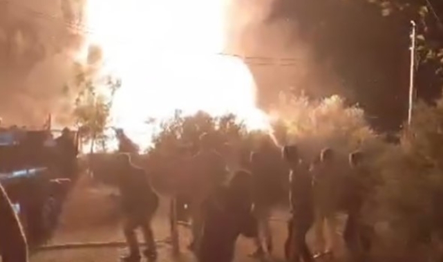 İzmir'de yangın anında korkutan patlama kamerada