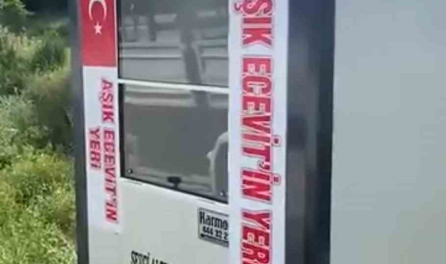 Kadın tır şoföründen Âşık Ecevit'e kulübe