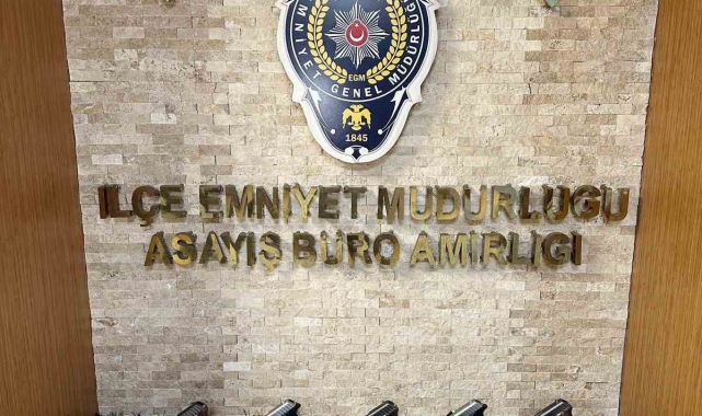 Kağıthane'de çok sayıda suça karışan şüpheli yakalandı: Evden 10 ruhsatsız tabanca çıktı