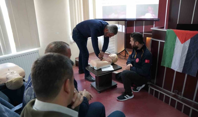 Kahta Belediyesi personeline ilk yardım eğitimi