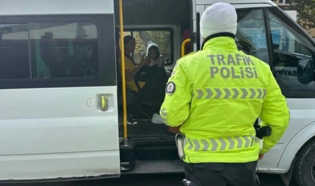 Kars&#039;ta okul servisleri tek tek kontrol ediliyor