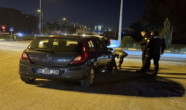 Kastamonu'da polisten kaçarken otomobile çarpan motosiklet sürücüsü yaralandı