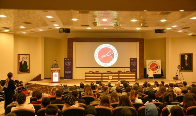 Kastamonu Üniversitesi'nde eğitim alanındaki teknolojik değişim ele alındı