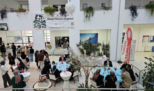 Kastamonu'da tanıtılan Kore yemekleri büyük beğeni topladıı