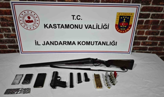 Kastamonu'da uyuşturucuyla yakalanan 2 kişi tutuklandı