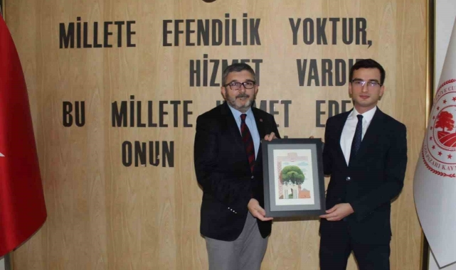 Kaymakam Ardal'dan, Rektör Kaplancıklı'ya tablo