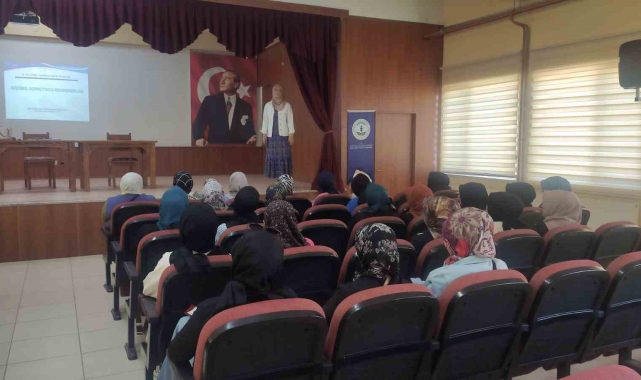 Kaynaşlı'da personellere iş sağlığı eğitimi