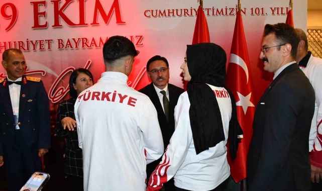 Kayseri'de 'Cumhuriyet Resepsiyonu' düzenlendi