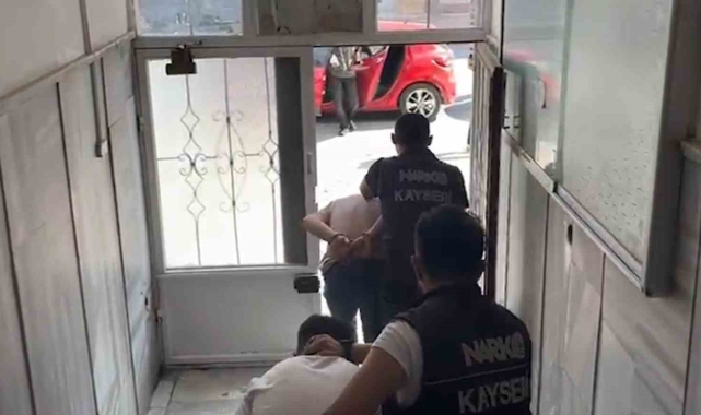 Kayseri'de torbacılara operasyon: 2 gözaltı