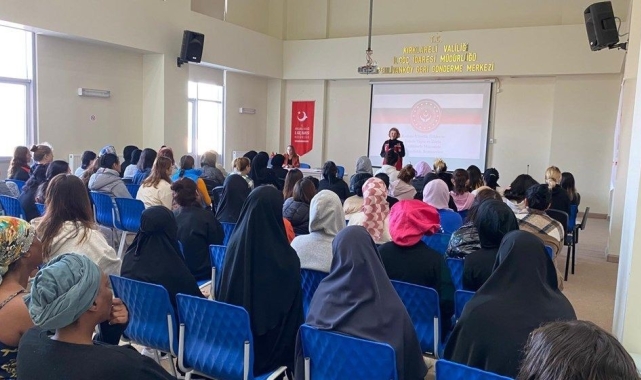 Kırklareli'nde "Kadına Yönelik Şiddet ve Erken Yaşta Evliliklerle Mücadele" eğitimi
