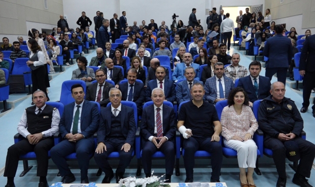 Kırklareli'nin kültürel mirasını ve tarihini ele alan "Kırklareli Sempozyumu" başladı