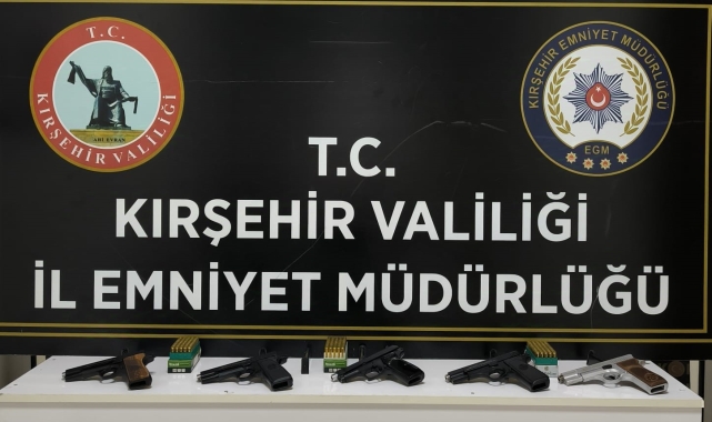 Kırşehir'de ruhsatsız silah operasyonu