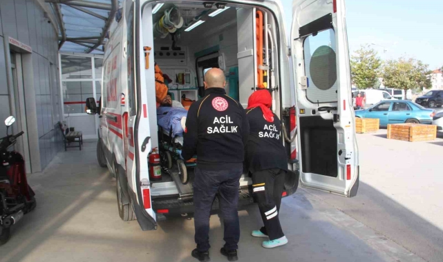 Konya'da pazar yerinde bıçaklı kavga: 1 yaralı