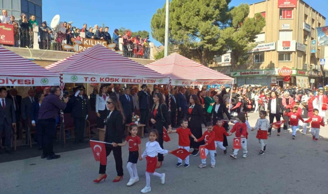 Köşk'te Cumhuriyet Bayramı törenle kutlandı