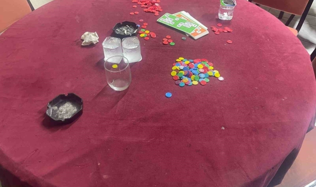 Küçükçekmece'de kumarhane baskını: 22 gözaltı