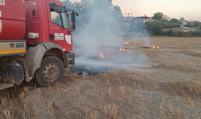 Kumlu'da anız yangını