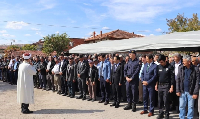 Kuraklıkla mücadele eden vatandaşlar yağmur duasına çıktı