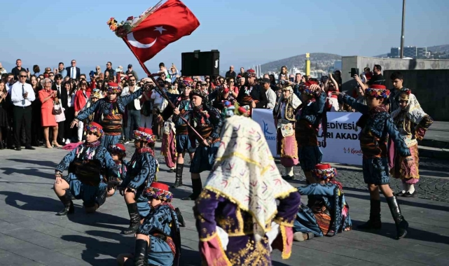 Kuşadası'nda Cumhuriyet Bayramı coşkuyla kutlandı