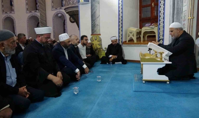 Kütahya'daki 'sabah namazı buluşması'na Diyanet İşleri Başkan Yardımcısı İşliyen de katıldı