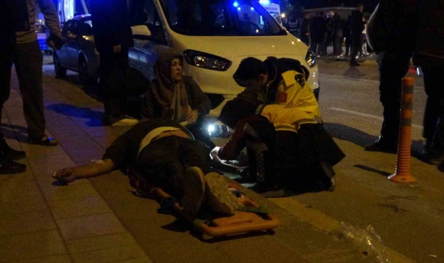 Malatya'da 3 aracın karıştığı kazada ortalık savaş alanına döndü: 4 yaralı