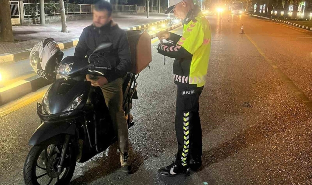 Manisa'da motosiklet sürücülerine ceza yağdı