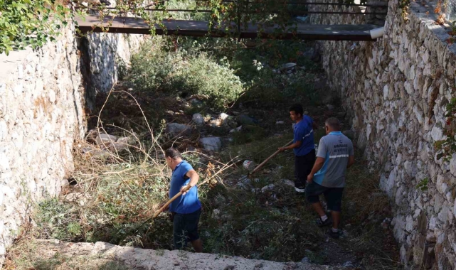Marmaris'te dere yatakları kışa hazırlanıyor