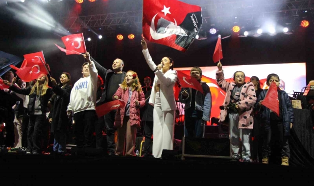 Melek Mosso'dan Amasya'da 29 Ekim Cumhuriyet Bayramı konseri