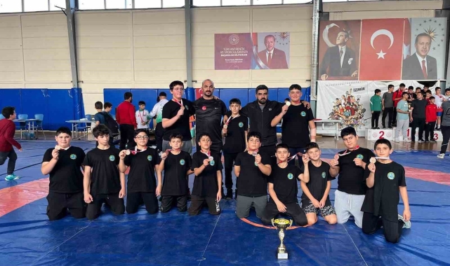 Menemen Belediyesi Güreş Takımı il şampiyonu oldu