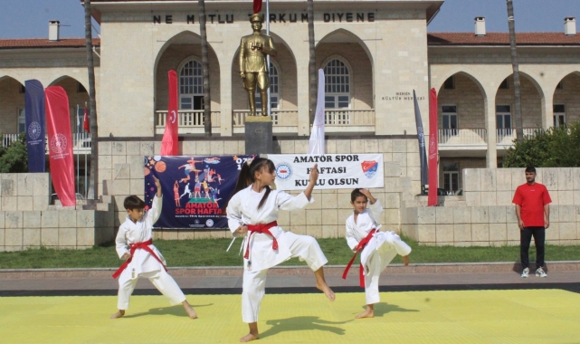 Mersin'de Amatör Spor Haftası yürüyüşle başladı