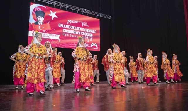 Mersin'de Cumhuriyet'in 101. yıl dönümü kutlanıyor