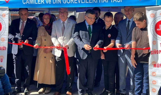 Mevlid-i Nebi Haftası ve Camiler Haftası Kitap Fuarı başladı