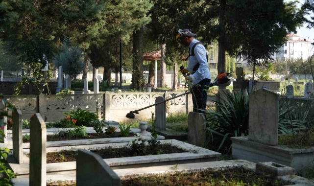 Mevsime uygun bakım çalışmaları yapılıyor