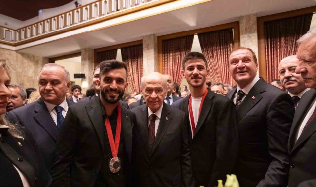 MHP Lideri Bahçeli, Başkan Metin Şahin'i kabul etti