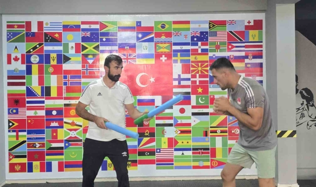 Milli boksör Emrah Yaşar'ın hedefi olimpiyat şampiyonluğu