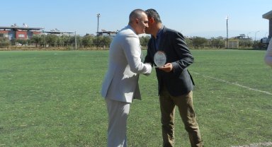 Milli Eğitim Müdürlüğü'nden Özel CNG Ağız Ve Diş Sağlığı'na plaket