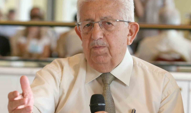 Milli Görüş Hareketi'nin liderlerinden Recai Kutan hayatını kaybetti