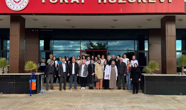 Mobil diş sağlığı projesi huzurevi sakinlerine bakım yapıldı