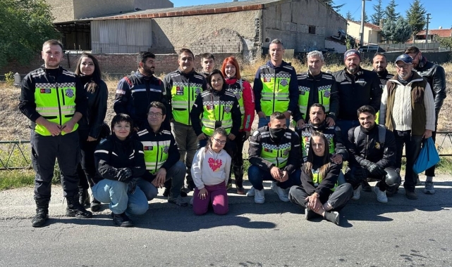 Motosiklet kulübü üyeleri ihtiyaç sahibi 32 aileye destek oldu